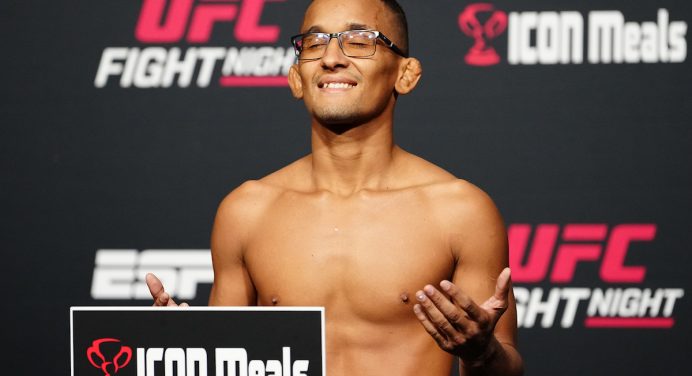 Ultimate encaminha Lucas Fenômeno vs Stewart Nicoll para o UFC Rio