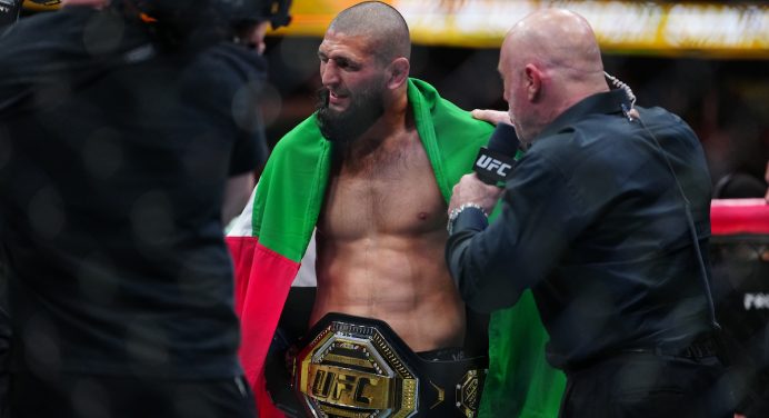 Khamzat Chimaev faz previsão pessimista sobre 1ª defesa de título no UFC