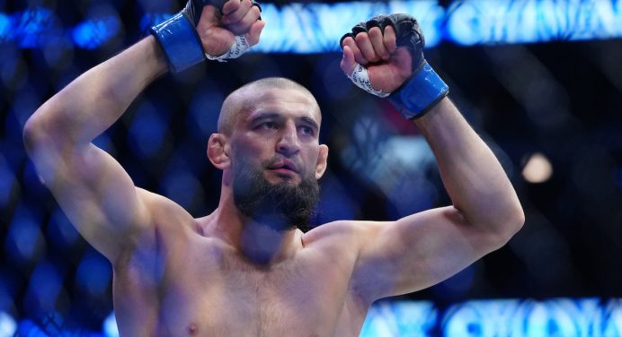 Khamzat Chimaev provoca Imavov e De Ridder em disputa por chance ao título