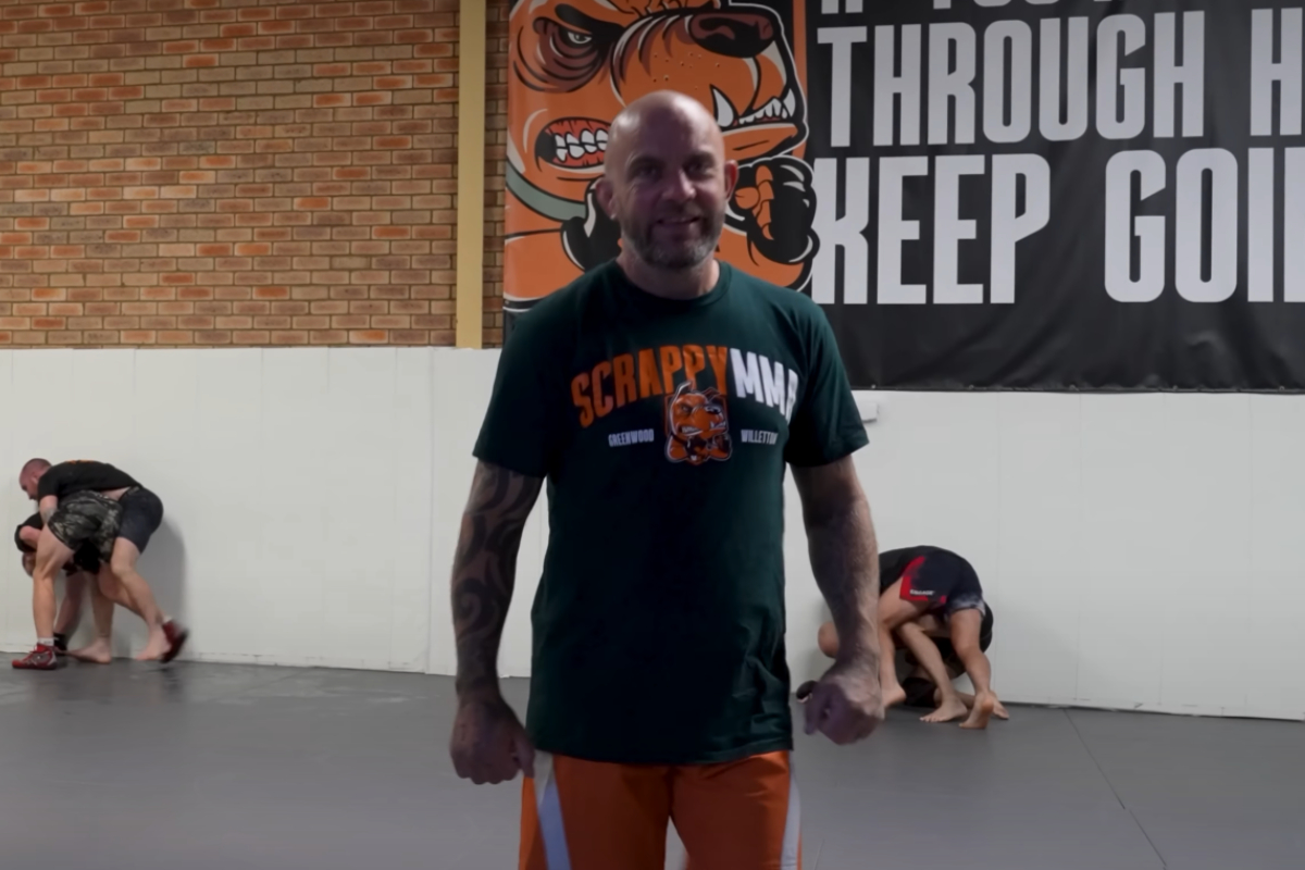 Ben Vickers treinador de MMA