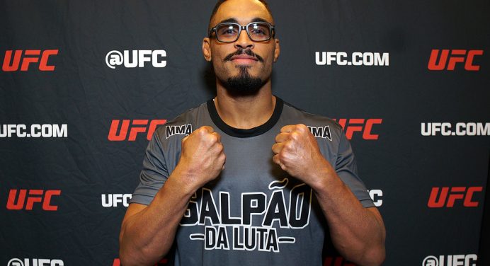 Único brasileiro no card, Raffael Cerqueira revela objetivo principal no UFC Catar
