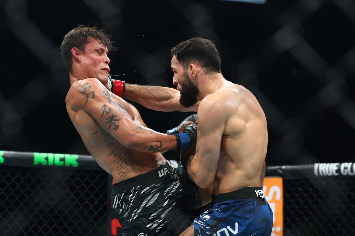 Caio Borralho (à esquerda) foi derrotado por Nassourdine Imavov no UFC Paris - José Prestes/PxImages