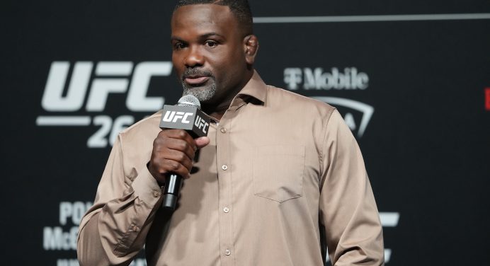 Analista do UFC polemiza sobre disputa de título entre brasileiras: “Insignificante”