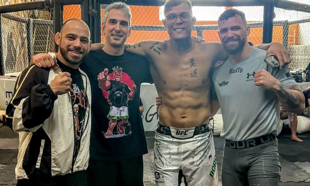 Jean Silva, Pablo Sucupira, Caio Borralho e Maurício Ruffy no QG da Fighting Nerds