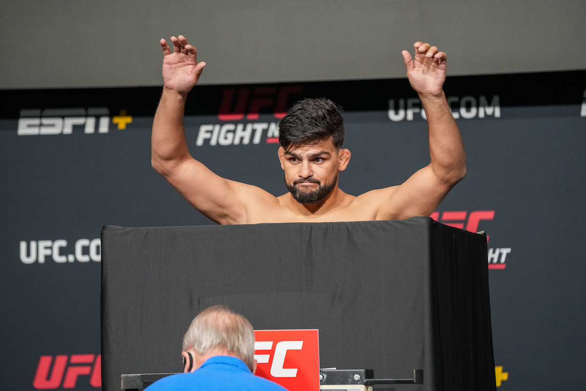 Kelvin Gastelum tem sofrido de um problema recorrente para bater o peso