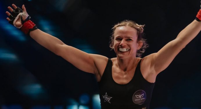 Estrela do Future MMA 15 troca o escritório pelo cage de luta