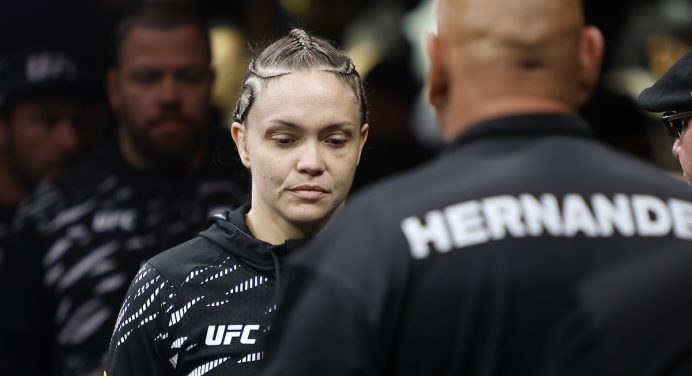 Tainara Lisboa começa bem, mas sucumbe à força de Melissa Croden no UFC Canadá