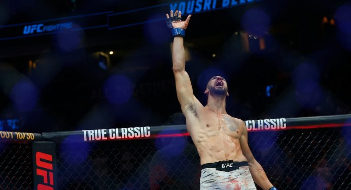 Alex Poatan comemora vitória de parceiro de treino no UFC Canadá