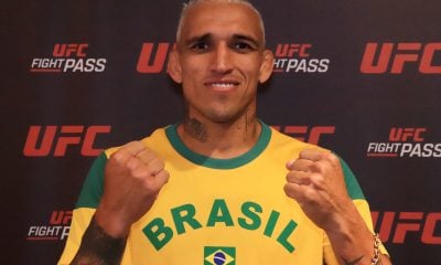De punho cerrado, Do Bronx posa para foto no media day do UFC Rio