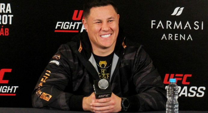 Jhonata Diniz provoca português antes de duelo no UFC Rio: “Cobrança na porrada”