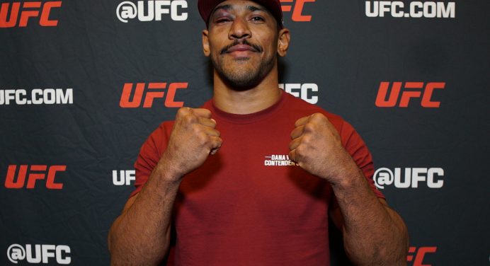 Brasileiro brilha no Contender, garante vaga no UFC e desabafa sobre carreira: “Quase parei”
