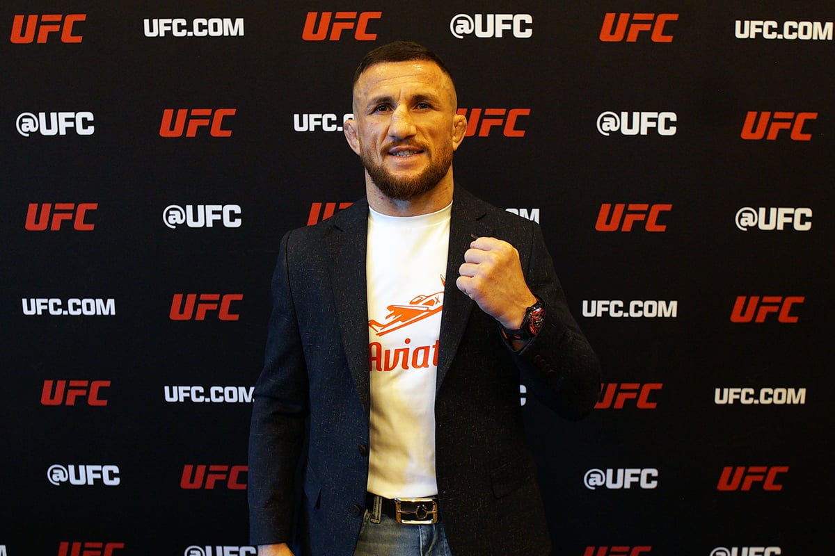 Merab Dvalishvili defende seu cinturão peso-galo contra Cory Sandhagen no UFC 320