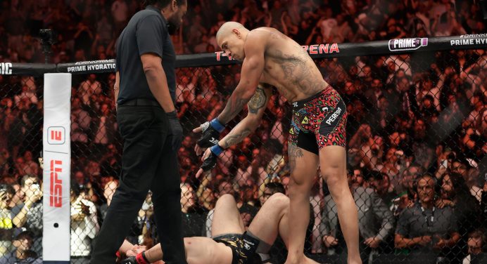 Alex Poatan cita Seu Madruga ao rejeitar sentimento de vingança contra Ankalaev