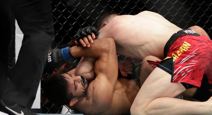 André Sergipano sofre nocaute no primeiro round e amplia má fase no UFC 320