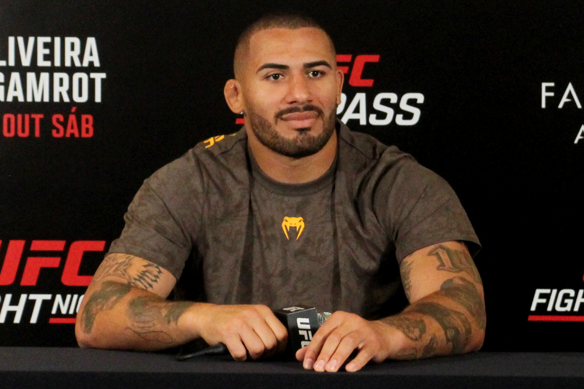 Vitor Petrino participa do media day do UFC Rio