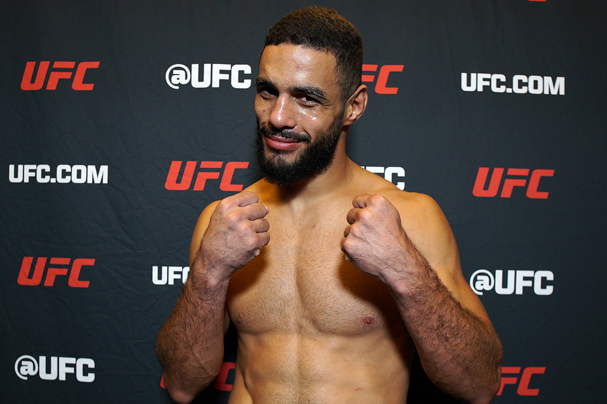 Gabriel Bonfim venceu Randy Brown no UFC Vegas 111