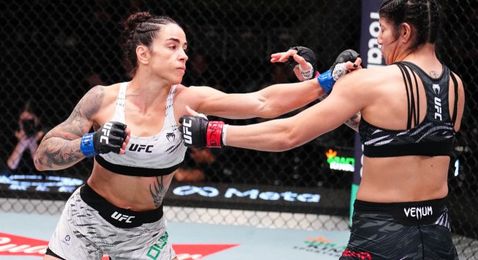 Ketlen Vieira detona juízes após derrota no UFC Vegas 110: “Revoltante”