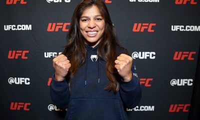 Sorridente, Mayra Sheetara posa foto no media day do UFC Vegas 111