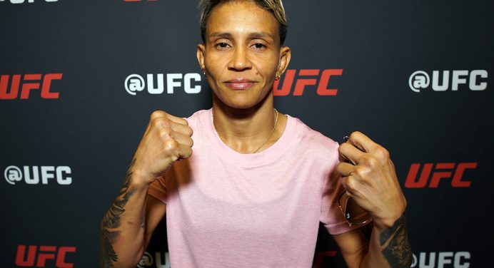 Amanda Lemos revela plano para frustrar jogo de rival no UFC Vegas 112