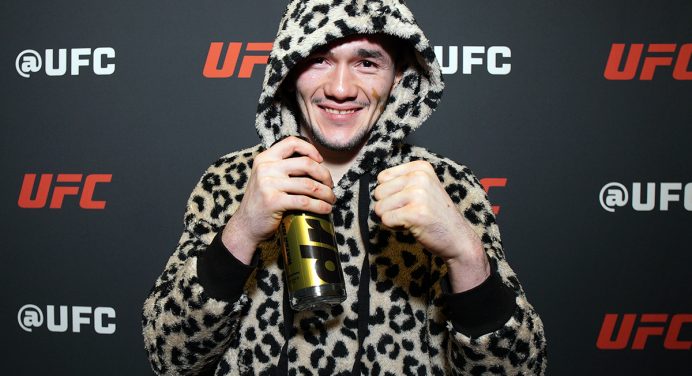 Melk Costa admite motivação extra para vencer rival no UFC Vegas 112: “Estava mordido”