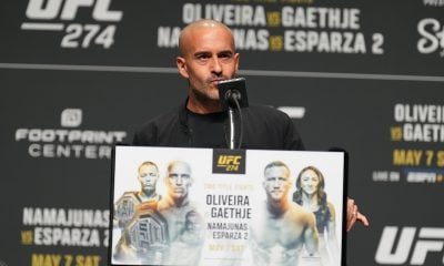Jon Anik media a coletiva do UFC 274
